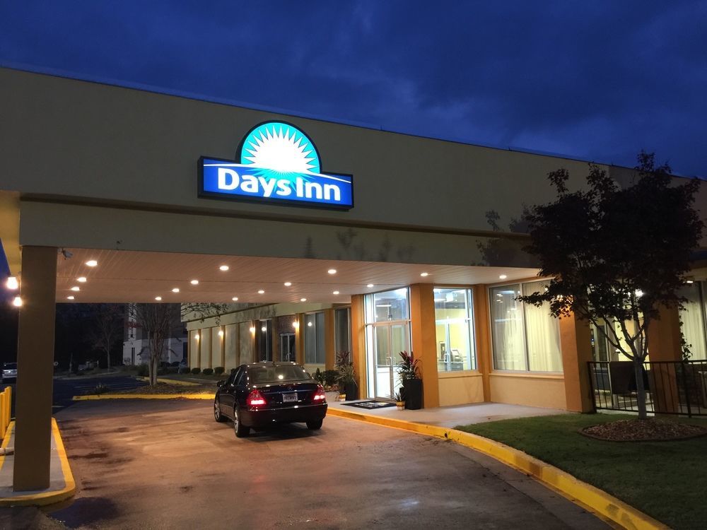 Days Inn By Wyndham Madison Exteriör bild